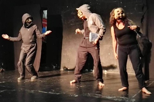 23-MOMENT-MASK-OBRAS-AGITE-TEATRO