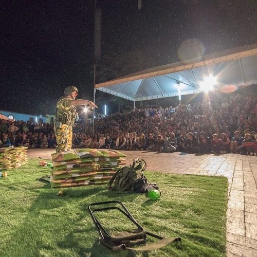 20--NI-AQUI-NI-ALLA---OBRAS---AGITE-TEATRO