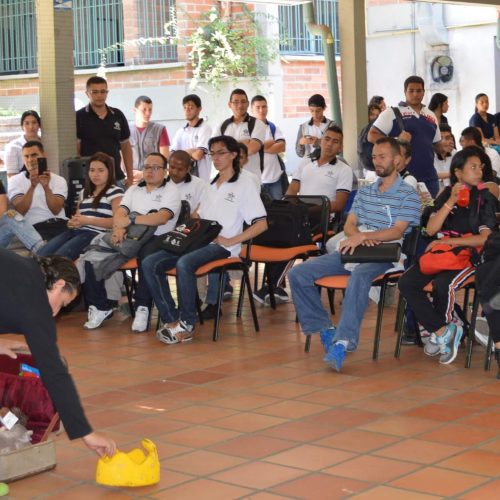 02-CUENTOS_RODANTES-OBRAS-AGITE_TEATRO